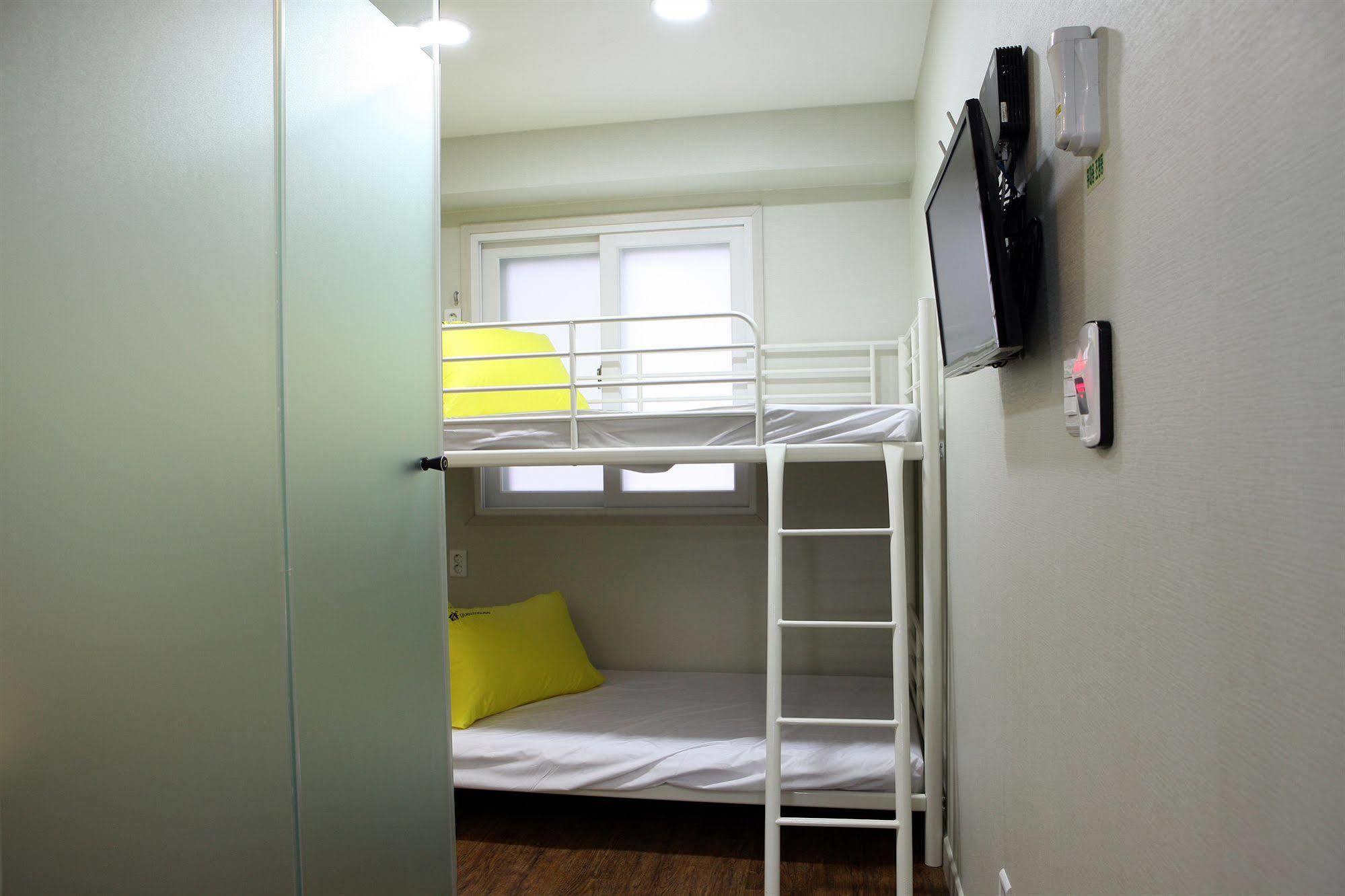 24 Guesthouse Insadong Сеул Экстерьер фото